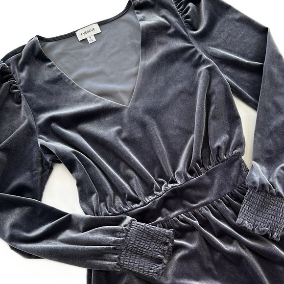 Evereve Slate Blue Velvet Smocked Ruffle Long Sleeve Dress Womens Medium - Picture 3 of 6